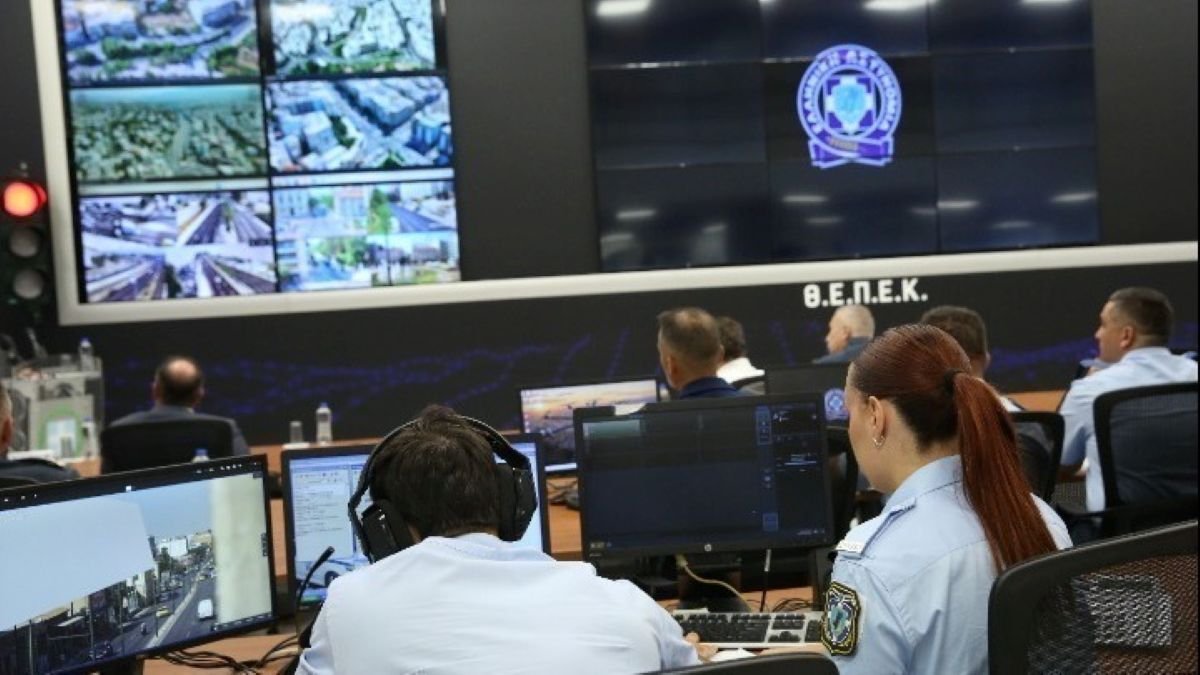 Νέα Εποχή στη Διαχείριση Κυκλοφορίας: Η ΕΛ.ΑΣ Εγκαινιάζει το «Traffic Commander» και την Ομάδα «Κ.Ο.Μ.Β.Ο.Σ.» με Τεχνολογία Αιχμής