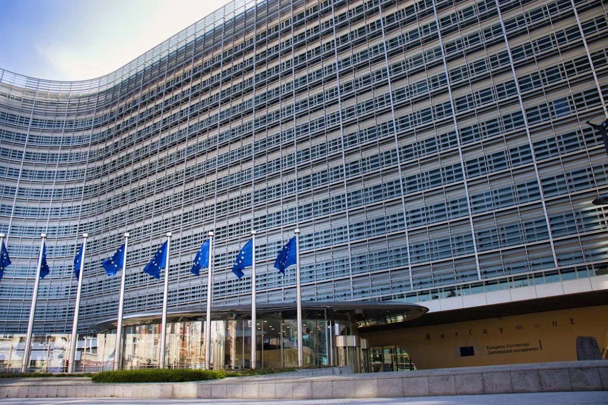 Στη Σύνοδο των Υπουργών Άμυνας της ΕΕ: Θαλάσσια Ασφάλεια, το Διάστημα και η Ουκρανία στο Προσκήνιο