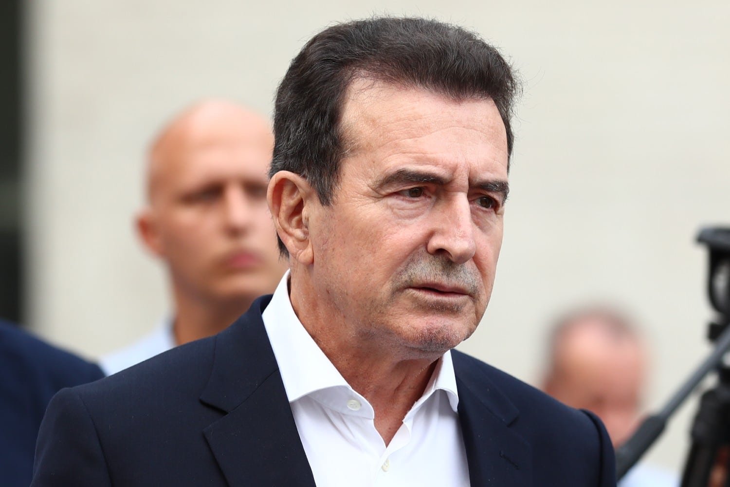 Τηλεφωνικές Απάτες: Ο Υπουργός Χρυσοχοΐδης ανακοινώνει αυστηροποίηση της νομοθεσίας, καθιστώντας τες κακουργήματα – Ένα βίντεο που σοκάρει.