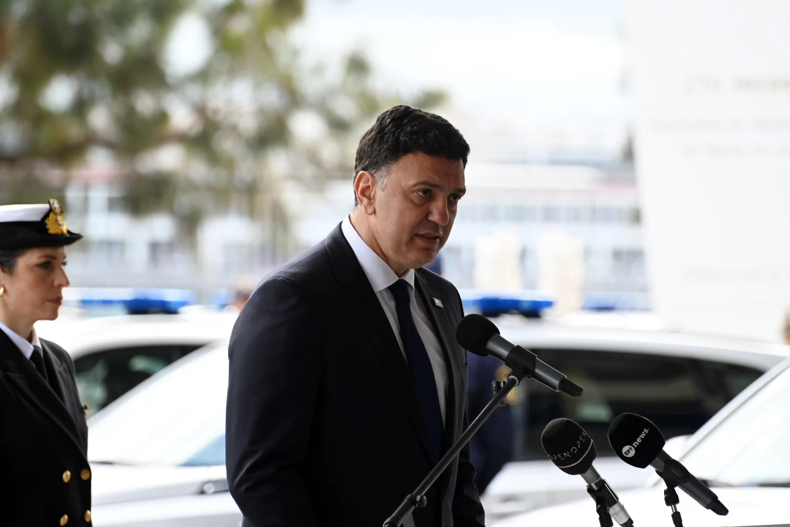 Κικίλιας για τη φωτιά στο οχηματαγωγό πλοίο στη Μύκονο: «Ελεγχόμενη η κατάσταση, δεν βλέπουμε κίνδυνο ρύπανσης» - ΒΙΝΤΕΟ