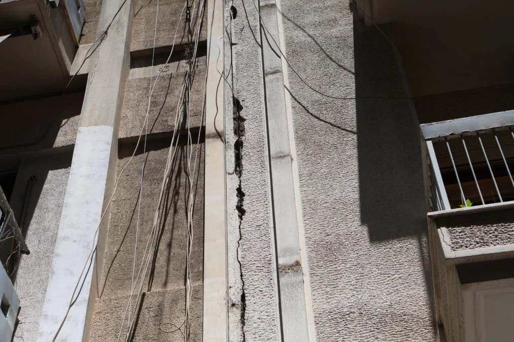 Ρωγμές σε σπίτια στην Κυψέλη λόγω... Μετρό: Ο δήμαρχος Αθηναίων παρέδωσε την έκθεση εμπειρογνωμόνων στην Εισαγγελία