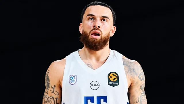 Λοκομοτίβ Κουμπάν - Αναντολού Εφές 82-88: Σήκωσε το Super Cup της VTB με ασταμάτητο Μάικ Τζέιμς