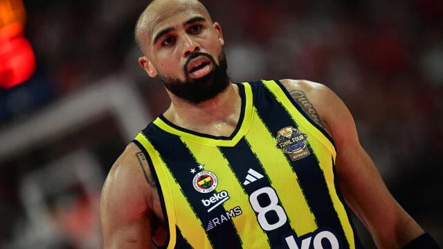 Euroleague: Ο Χόρτον-Τάκερ... ξύπνησε τη Φενέρ και λύγισε την αξιόμαχη Βίρτους Μπολόνια (Βίντεο)