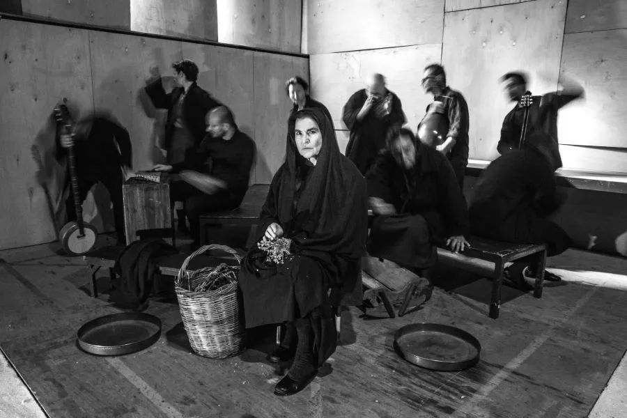 «Η Φόνισσα» έρχεται στο νέο Θέατρο «Έργον» – Δείτε τις πρώτες φωτογραφίες
