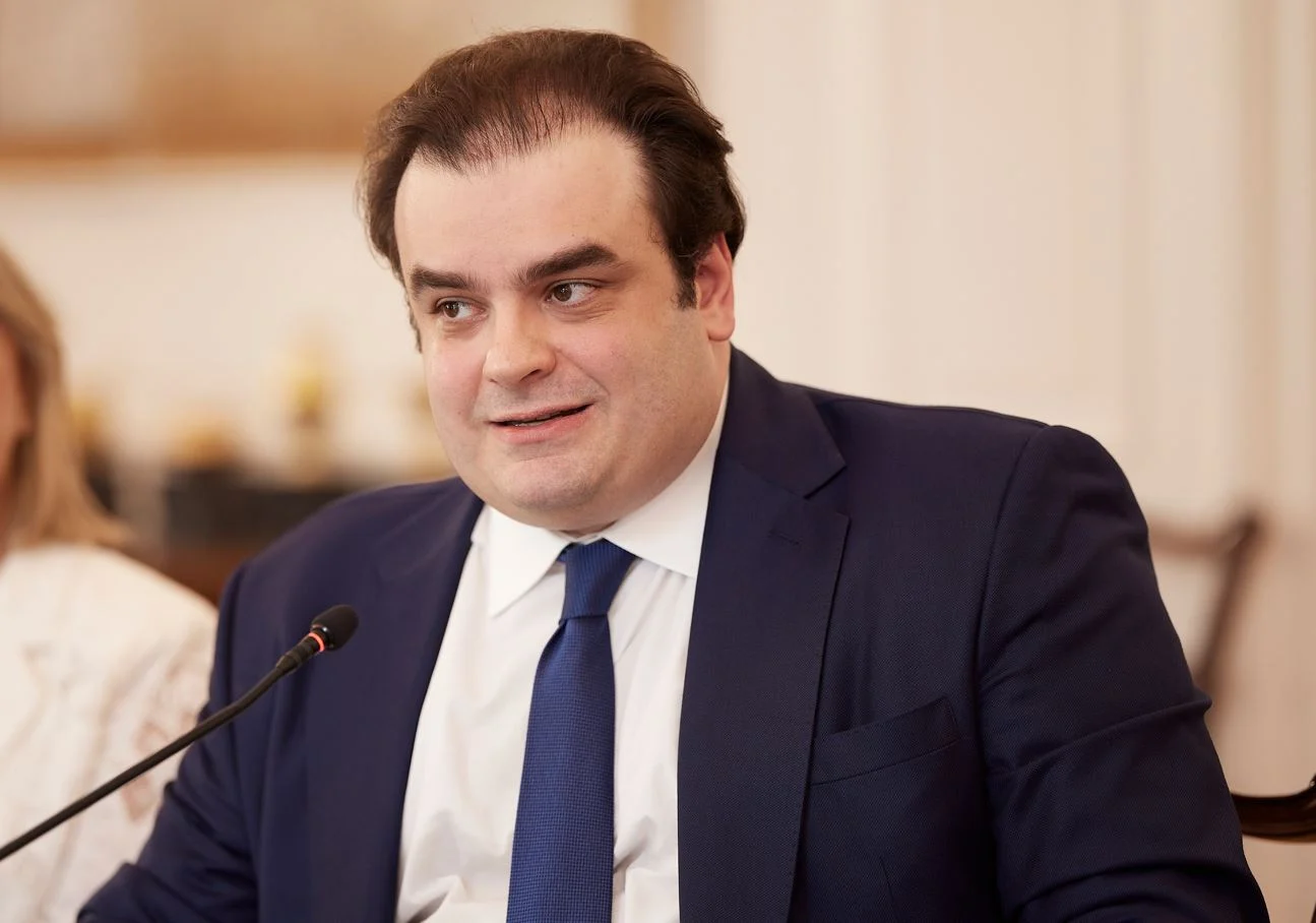 Κυριάκος Πιερρακάκης: «Η ενεργειακή κρίση απαιτεί στήριξη των πολιτών και επενδύσεις που θα μειώσουν μόνιμα το κόστος για νοικοκυριά και επιχειρήσεις»