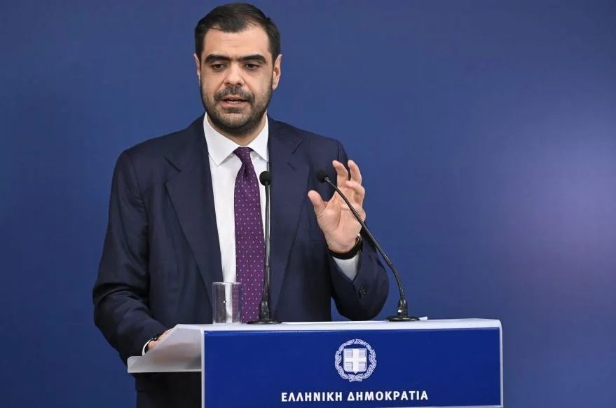 Μαρινάκης στο «Briefing για τους πολίτες»: Τι απαντά για 13η σύνταξη και ΦΠΑ - enikonomia.gr
