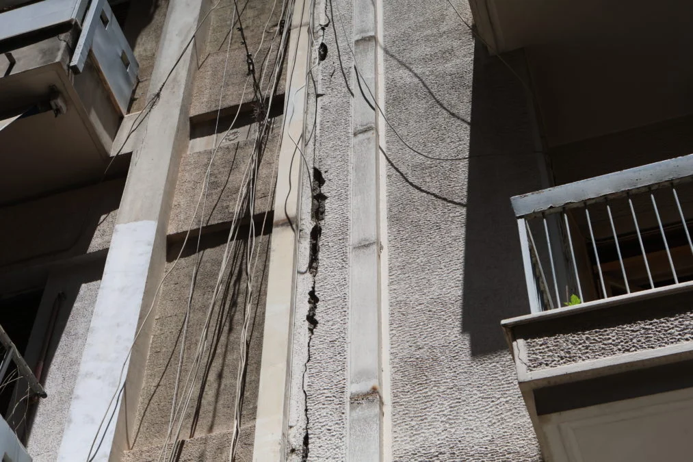 Ρωγμές σε κτίρια στην Κυψέλη λόγω εργασιών του Μετρό: «Δεν έχει προκύψει λόγος εκκένωσης» επιμένει ο Ταχιάος