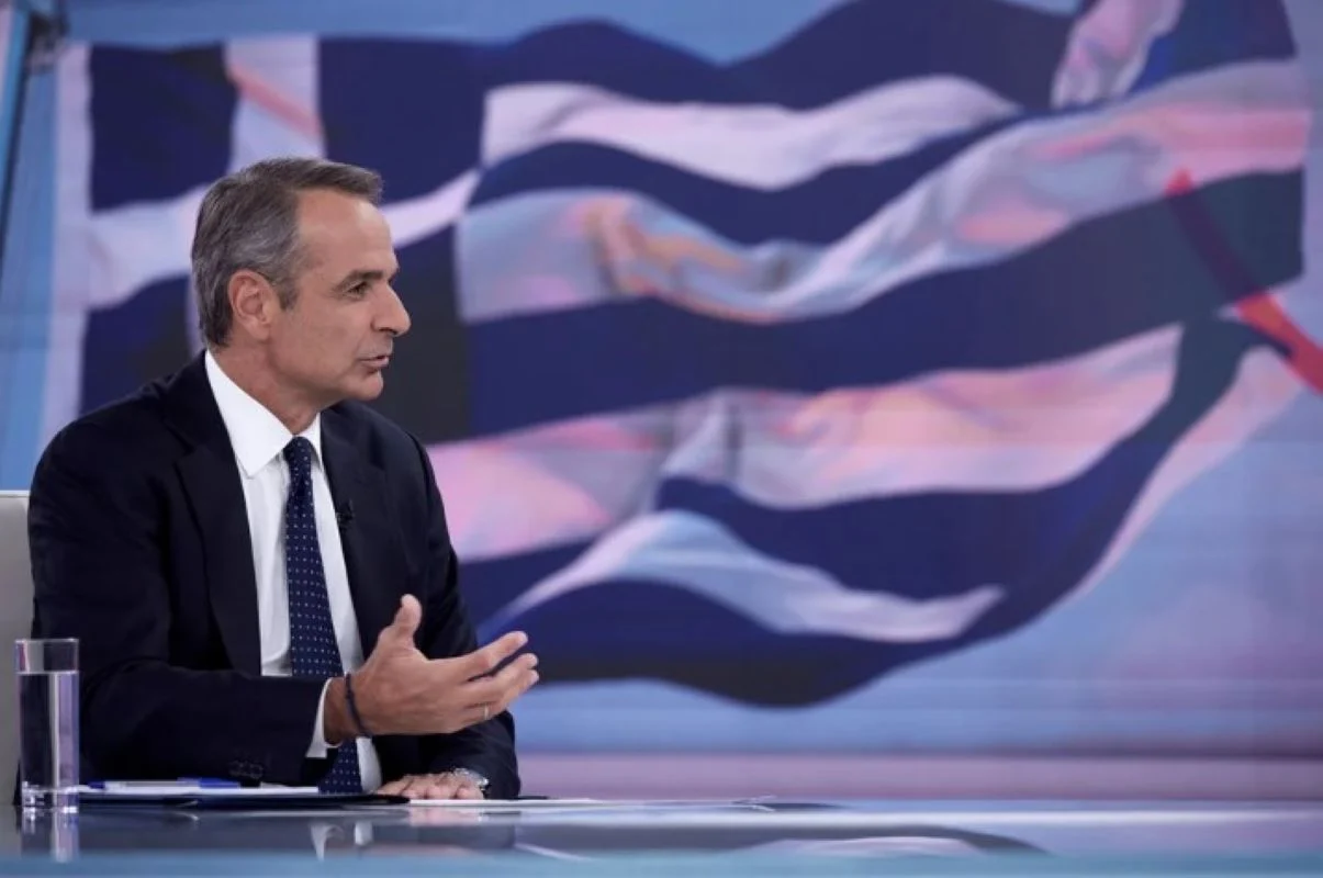 Η αιχμή Μητσοτάκη σε Ανδρουλάκη και ΠΑΣΟΚ με... μπάσκετ: «Κι εγώ θέλω να καρφώνω ανάποδα όπως ο Τζόρνταν» - ΒΙΝΤΕΟ