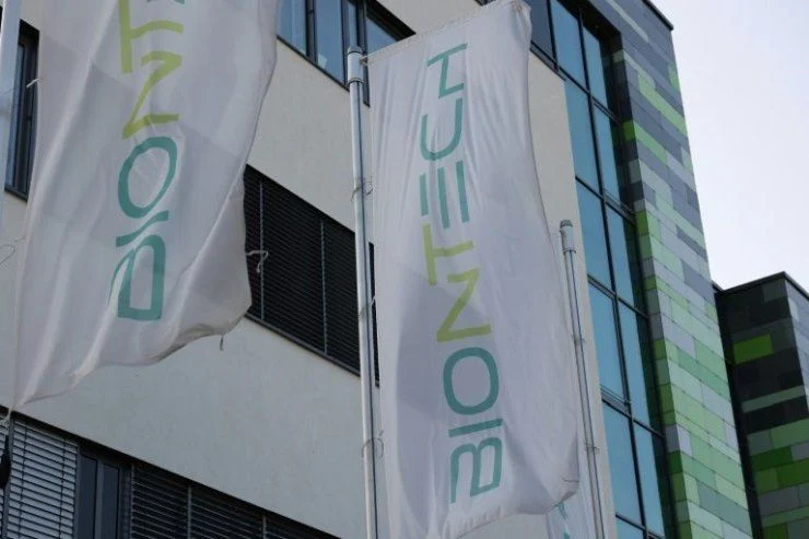 Γερμανία: Η BioNTech κλείνει τρία εργοστάσια