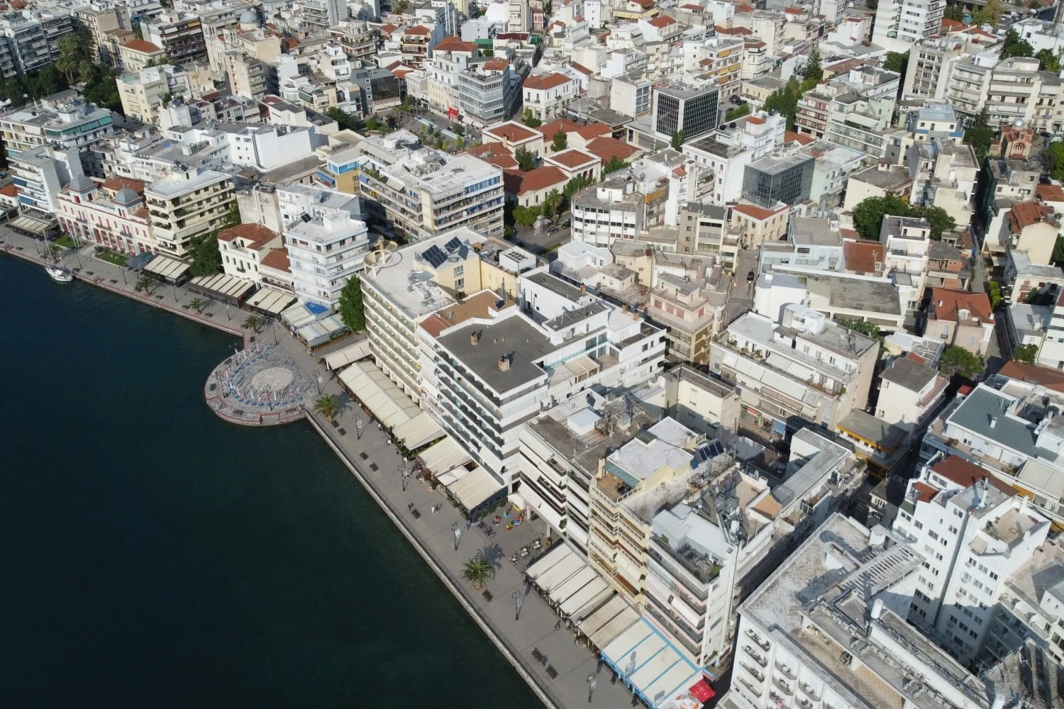 Συνελήφθη 37χρονος αλλοδαπός σε «κρησφύγετο» στη Χαλκίδα - Καταζητούνταν από τις Αρχές Σουηδίας για διακίνηση ναρκωτικών (εικόνα) - Lawandorder.gr