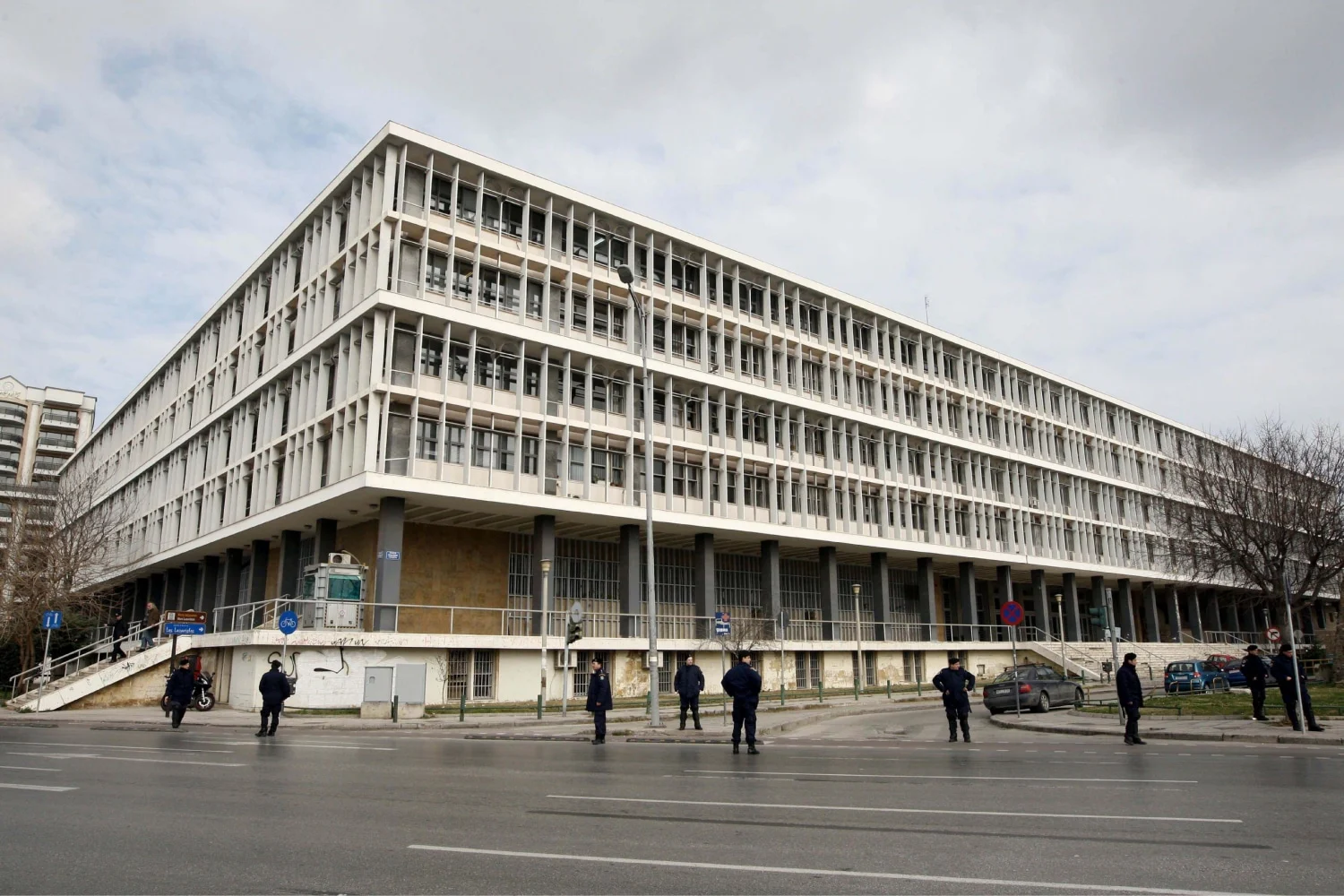 Θεσσαλονίκη: Απειλή για βόμβα στο Δικαστικό Μέγαρο – Σε εξέλιξη η εκκένωση - Lawandorder.gr