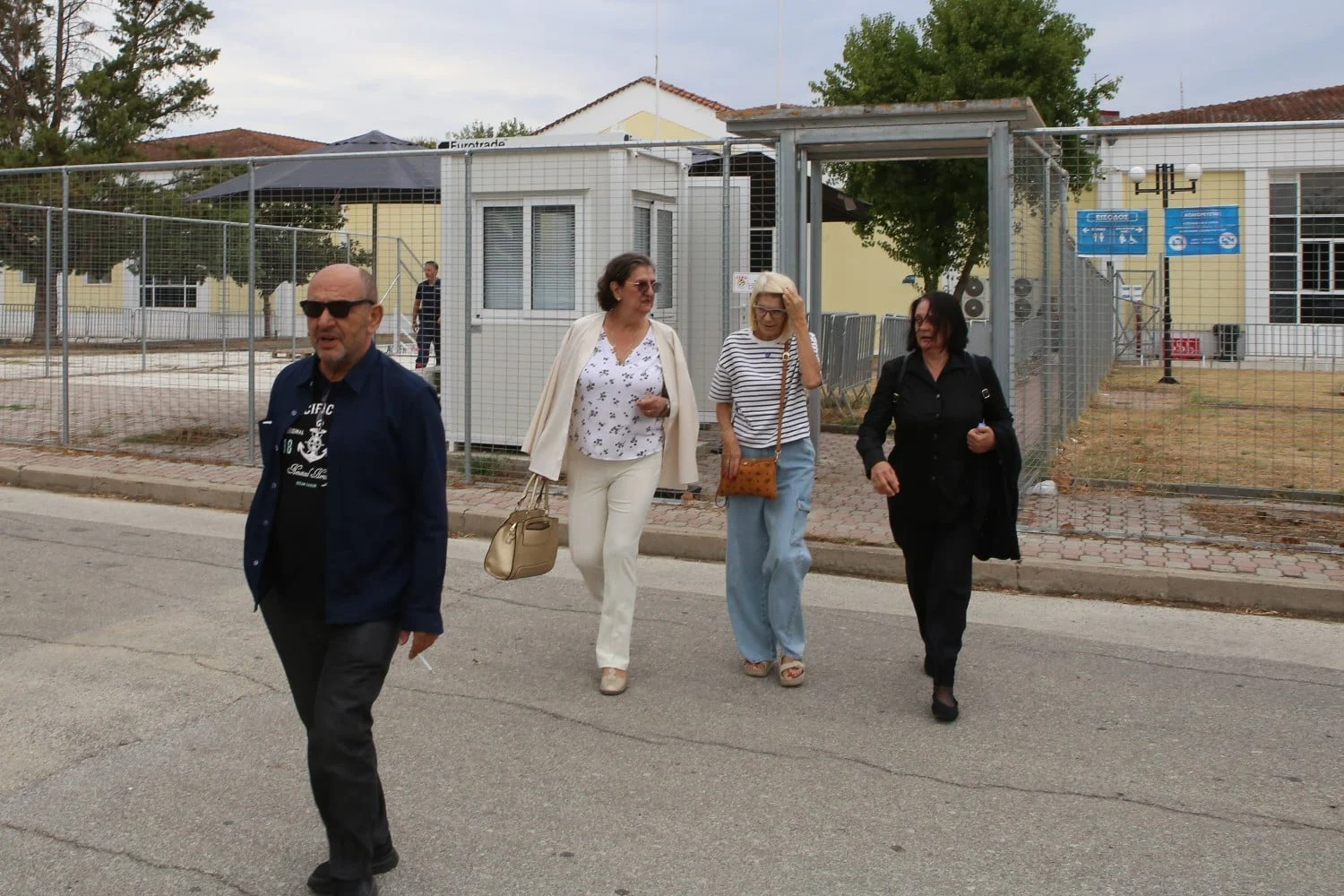 Δίκη για τα Τέμπη: Συγκλόνισαν οι γονείς της Φραντζέσκας Μπέζα - «Το σπίτι μας έγινε νεκροταφείο» - Lawandorder.gr