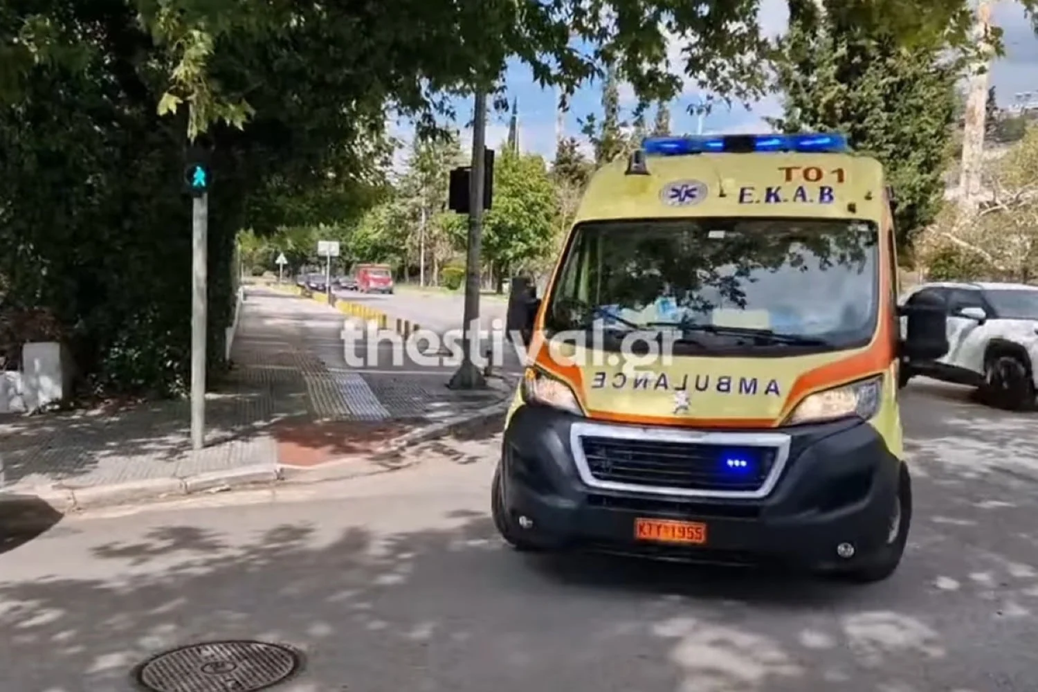 Θεσσαλονίκη: «Γέφυρα ζωής» από την ΕΛ.ΑΣ. για νεογνό - Από τους Αμπελόκηπους έφτασαν στο ΑΧΕΠΑ σε 19 λεπτά (βίντεο) - Lawandorder.gr