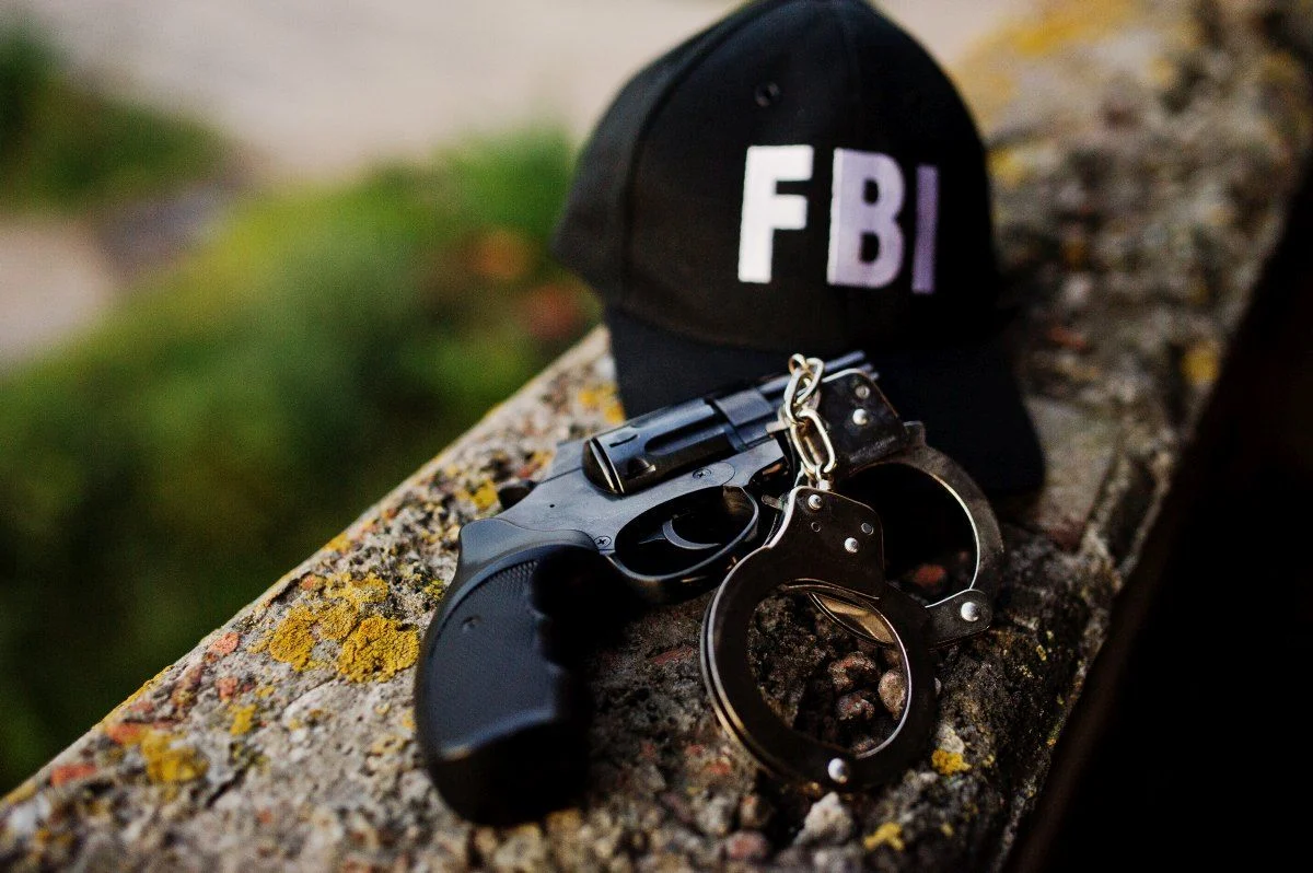 FBI: Τεράστια διαρροή δεδομένων εκθέτει πράκτορες και μυστικές αποστολές