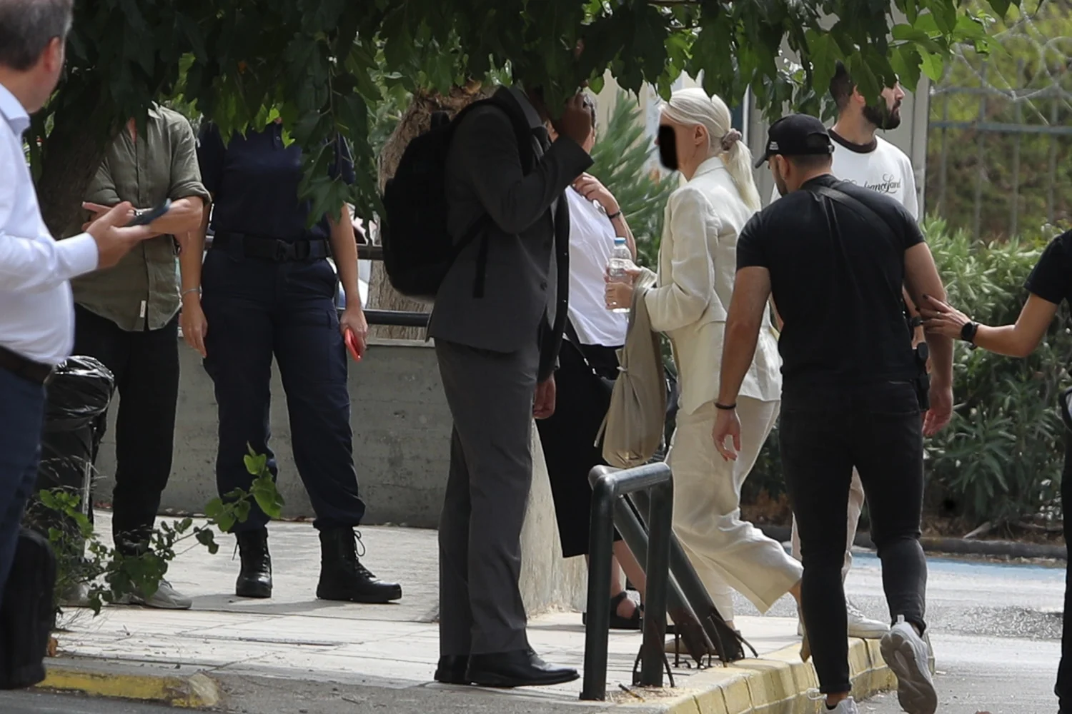 Μαρτυρία για την κλινική στο Κολωνάκι: «Πήρα του κόσμου τα σκευάσματα και έδωσα κοντά στα 5.000 ευρώ» - Lawandorder.gr