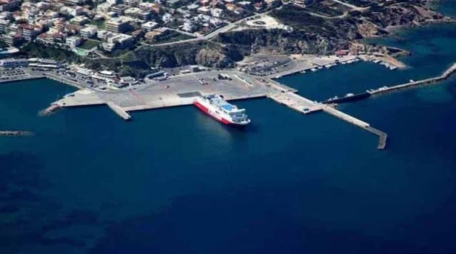 Προσωρινή απαγόρευση απόπλου στο «Super Express»