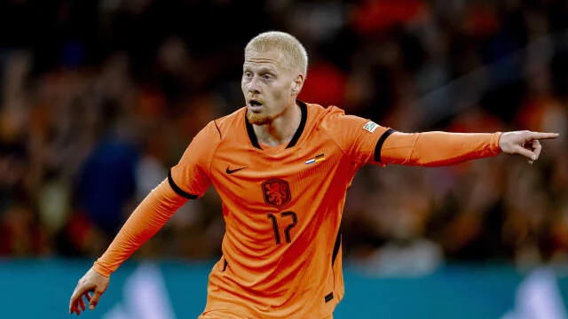 Nations League: Ο Γιόβιτς ήταν μια Σερβία... μόνος του, αλλά ο Μέερντινκ "χτύπησε" δις και έστειλε τους Ολλανδούς στην κορυφή