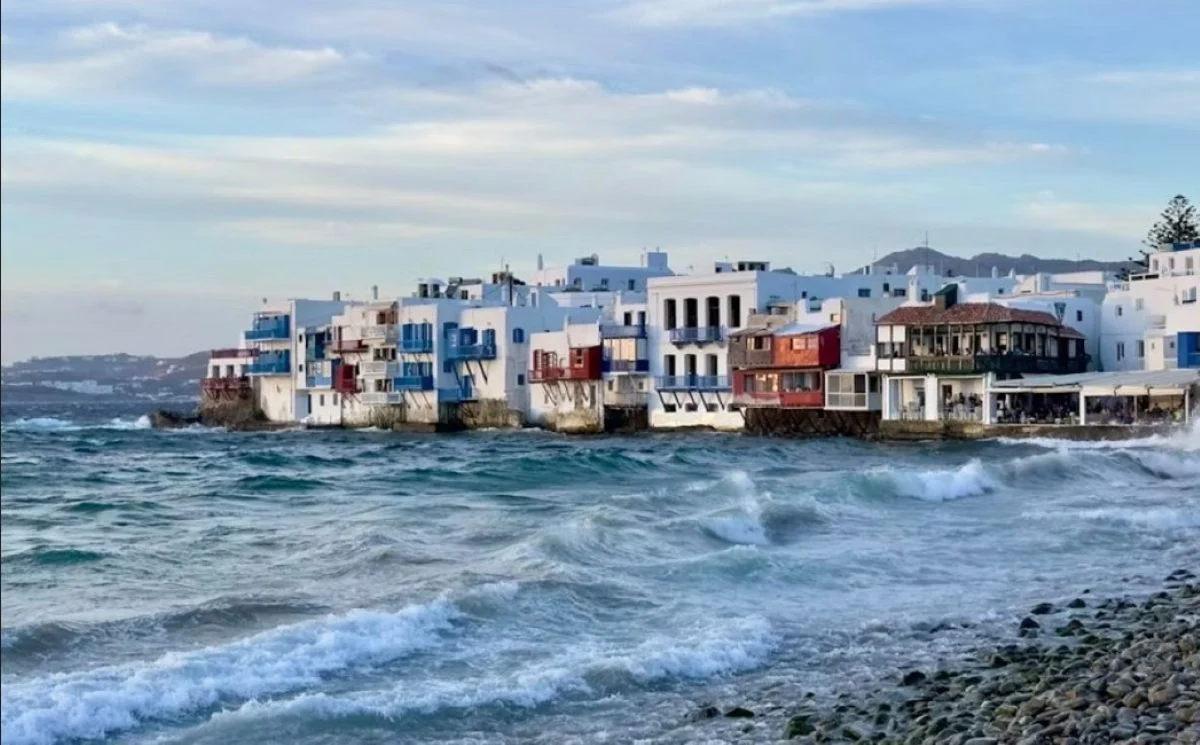 Λουκέτο στην Πολεοδομία Μυκόνου: Στο μικροσκόπιο της Δικαιοσύνης οι αυθαιρεσίες