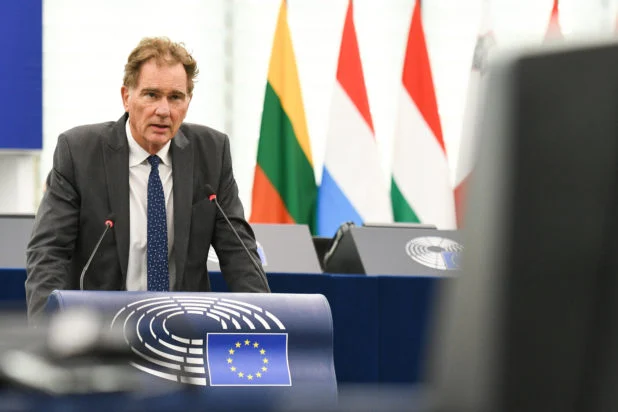 Νίκος Παπανδρέου: Οι ελληνικές Αρχές κατέθεσαν αίτημα στη Ρομπέρτα Μέτσολα για άρση ασυλίας του ευρωβουλευτή του ΠΑΣΟΚ