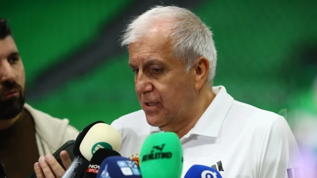 Ζέλικο Ομπράντοβιτς: "Έχουμε πολλά προβλήματα τραυματισμών, δεν θα... κλάψουμε για το πρόγραμμα" - Τι δήλωσε ο Καλαϊτζάκης