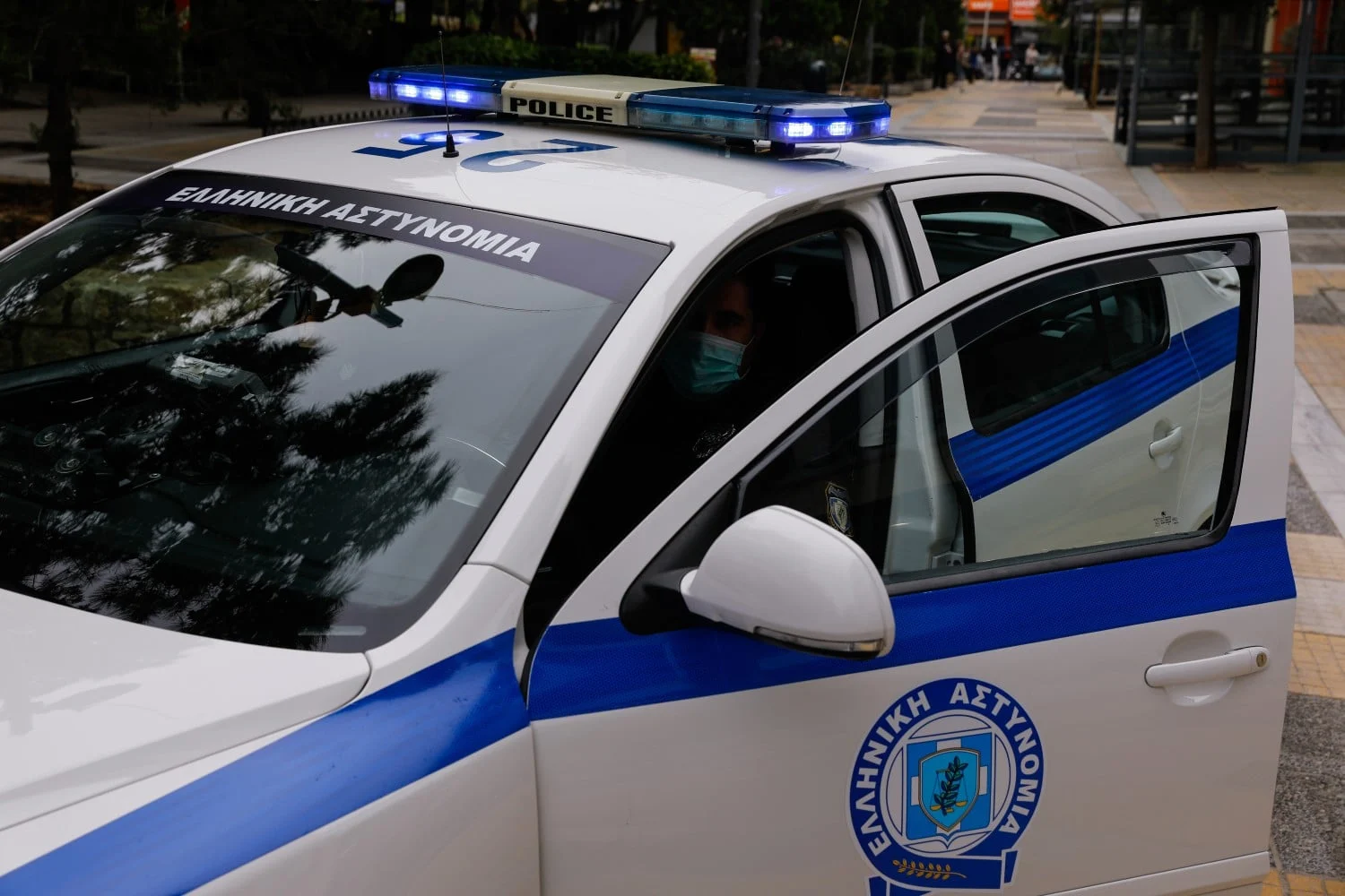 Θεσσαλονίκη: Συνελήφθη 47χρονος που πιάστηκε με κρυμμένη κάμερα σε πλαστικό κουτί - Παρακολουθούσε οικοδομή - Lawandorder.gr
