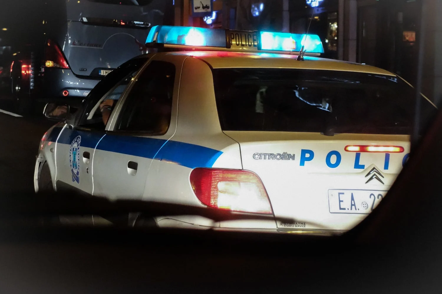 Πάτρα: Κινητοποιήθηκε η Αστυνομία μετά από πληροφορία για γυναίκα που εξέφρασε πρόθεση να βάλει τέλος στη ζωή της - Lawandorder.gr