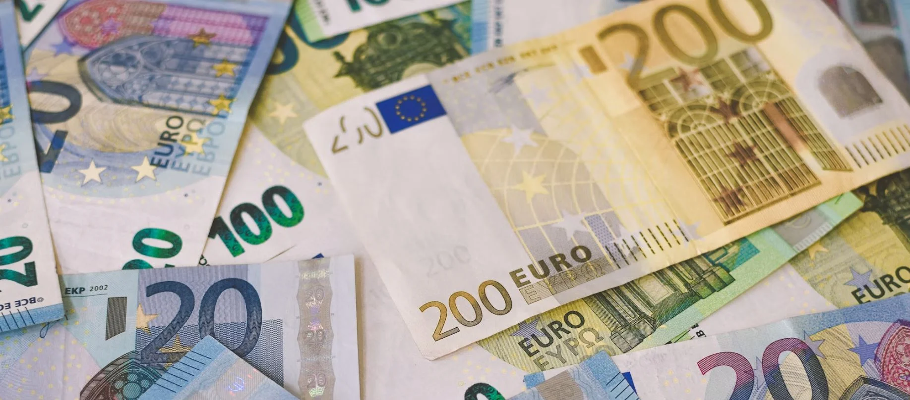 e-ΕΦΚΑ και ΔΥΠΑ: Ποιοι θα δουν το "χρώμα του χρήματος" στους τραπεζικούς λογαριασμούς τους έως και τις 11 Σεπτεμβρίου - enikonomia.gr