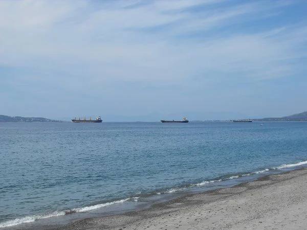 Πυρκαγιά σε φορτηγό - οχηματαγωγό με 29 επιβαίνοντες βόρεια της Μυκόνου