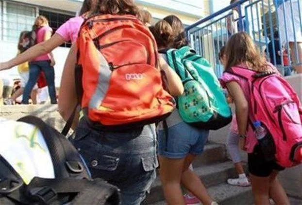 ΔΟΕ: Πάνω από 8.500 κενά στα δημοτικά και τα νηπιαγωγεία