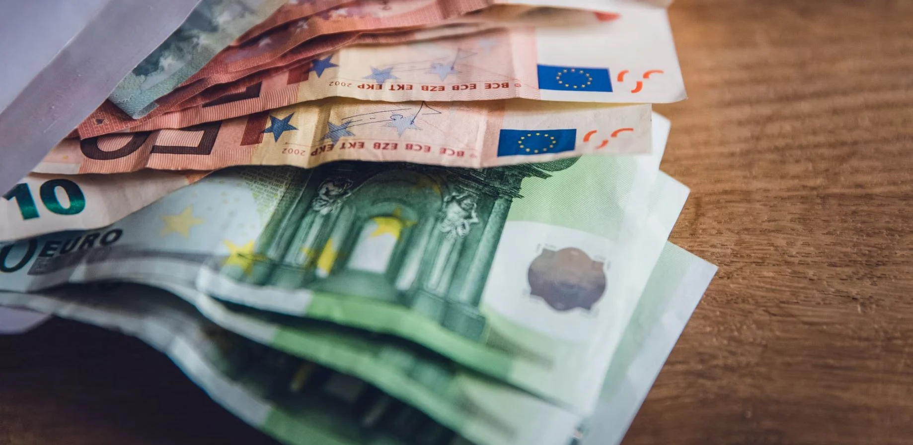 e-ΕΦΚΑ: Αυτές είναι οι ημερομηνίες καταβολής των συντάξεων Οκτωβρίου - enikonomia.gr