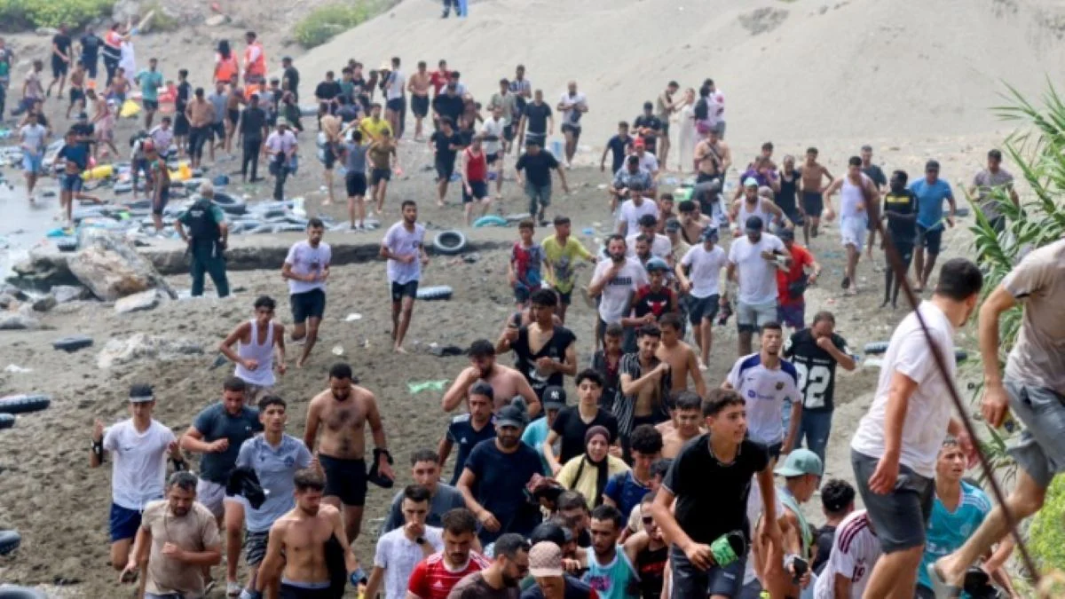 Ισπανία: Τα 40 απόρρητα έγγραφα που εκθέτουν τη Μαδρίτη για την κρίση στη Θέουτα