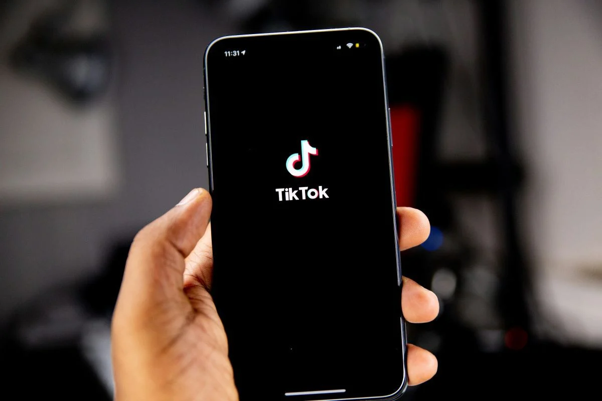 TikTok: Εντοπίστηκε 59χρονος που διαφήμιζε σκεύασμα- μαμούθ κατά του αλκοτέστ