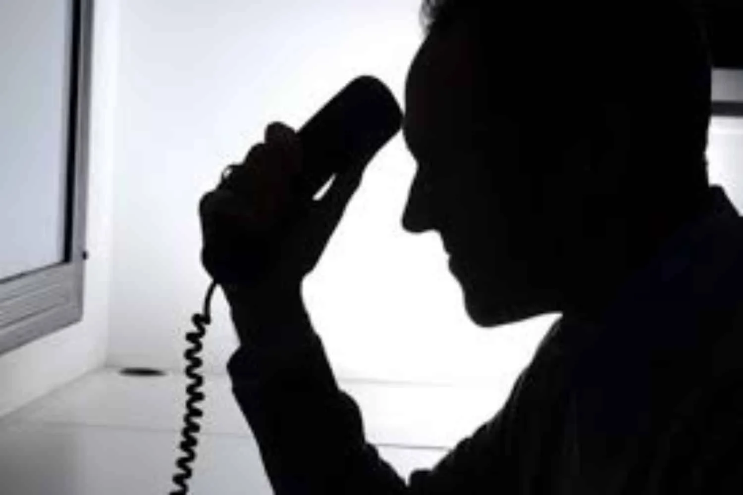 Κρήτη: «Χτύπησαν» 77χρονη και 15χρονο παριστάνοντας υπαλλήλους του ΔΕΔΔΗΕ – Λεία 10.000 ευρώ - Lawandorder.gr