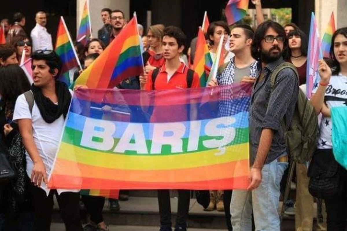 Τουρκία: “Πογκρόμ” κατά της ΛΟΑΤΚΙ κοινότητας – πολλές συλλήψεις