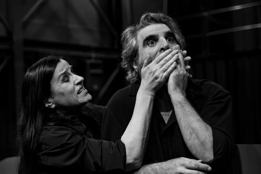 «Μακμπέθ» της Κατερίνας Ευαγγελάτου: Πρώτες εικόνες από τις πρόβες – Ανοίγουν νέες ημερομηνίες