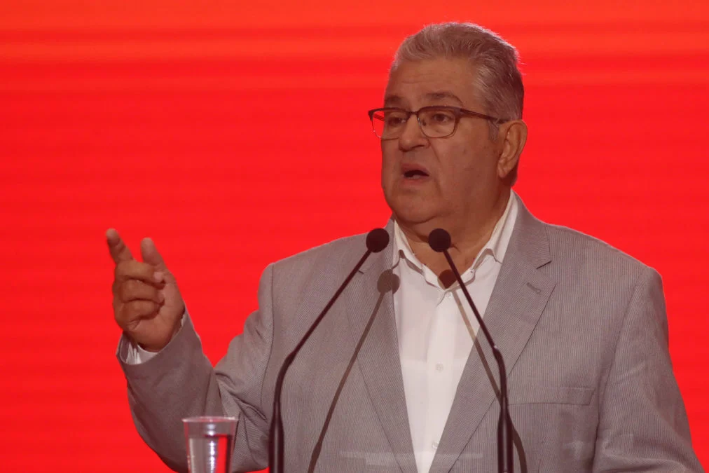 Κουτσούμπας: «Από τη Μαδρίτη ως το Παρίσι κι από το Παρίσι ως το Σύνταγμα, η νέα γενιά διεκδικεί αυτά που της στερούν» - ΒΙΝΤΕΟ