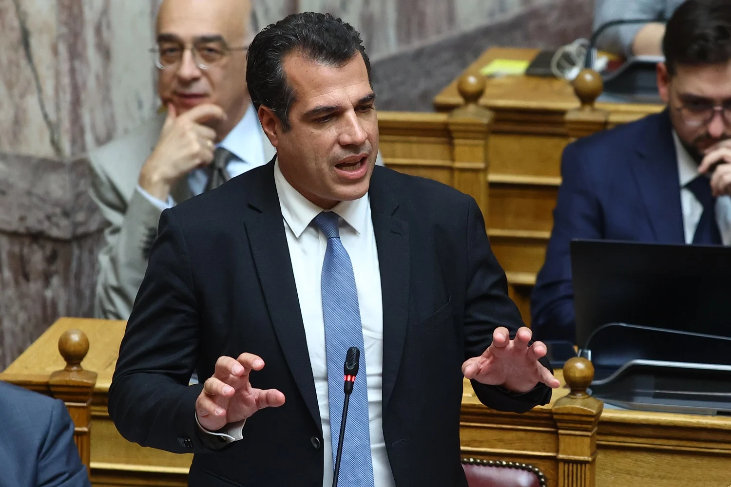 Βουλή: Με τροπολογία ο Θανάσης Πλεύρης προχωρά στη δημιουργία δομής φιλοξενίας στο Ηράκλειο Κρήτης – Τι απαντά η αντιπολίτευση
