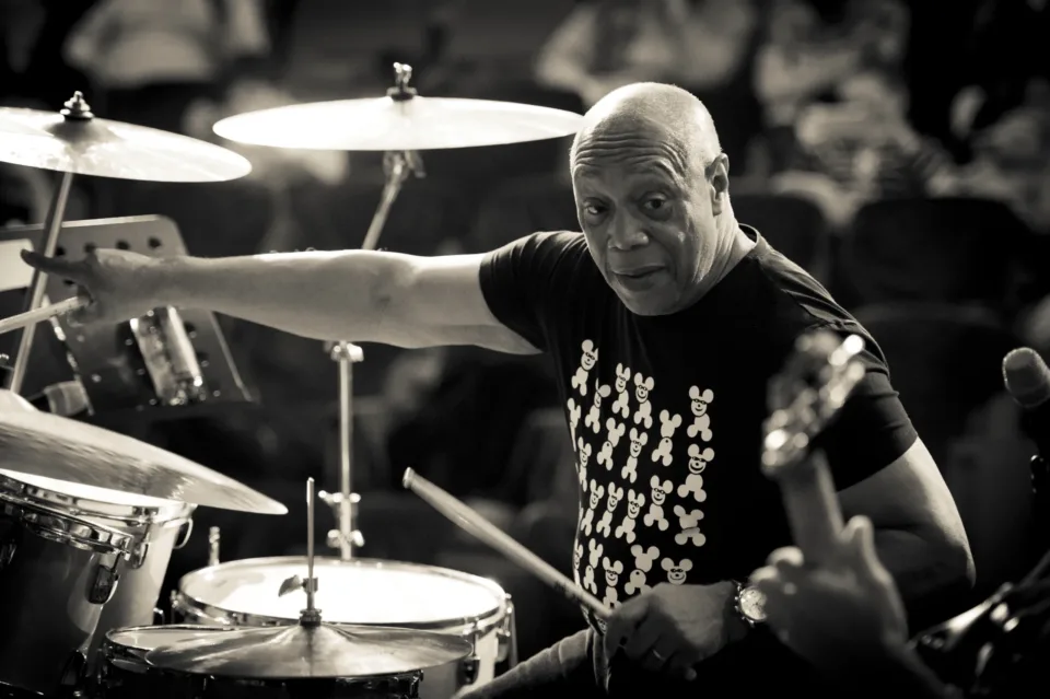 Billy Cobham: Από τους Mahavishnu Orchestra στο Μέγαρο Μουσικής ένας ζωντανός θρύλος της τζαζ