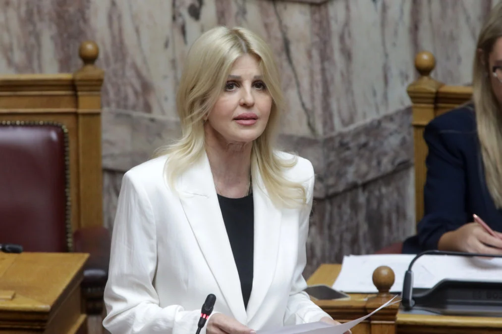 Δύσκολες ώρες για την Έλενα Ράπτη – Έφυγε από τη ζωή ο πατέρας της