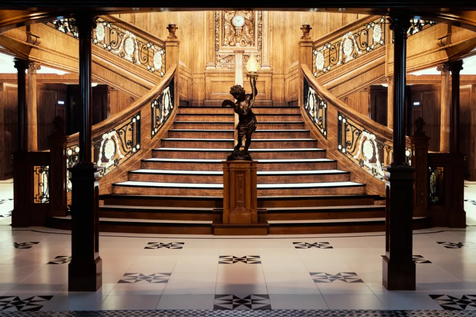 Titanic: An Immersive Voyage-Από το κατάστρωμα ως τον βυθό του Ατλαντικού ο Τιτανικός ζωντανεύει στο Γουδί