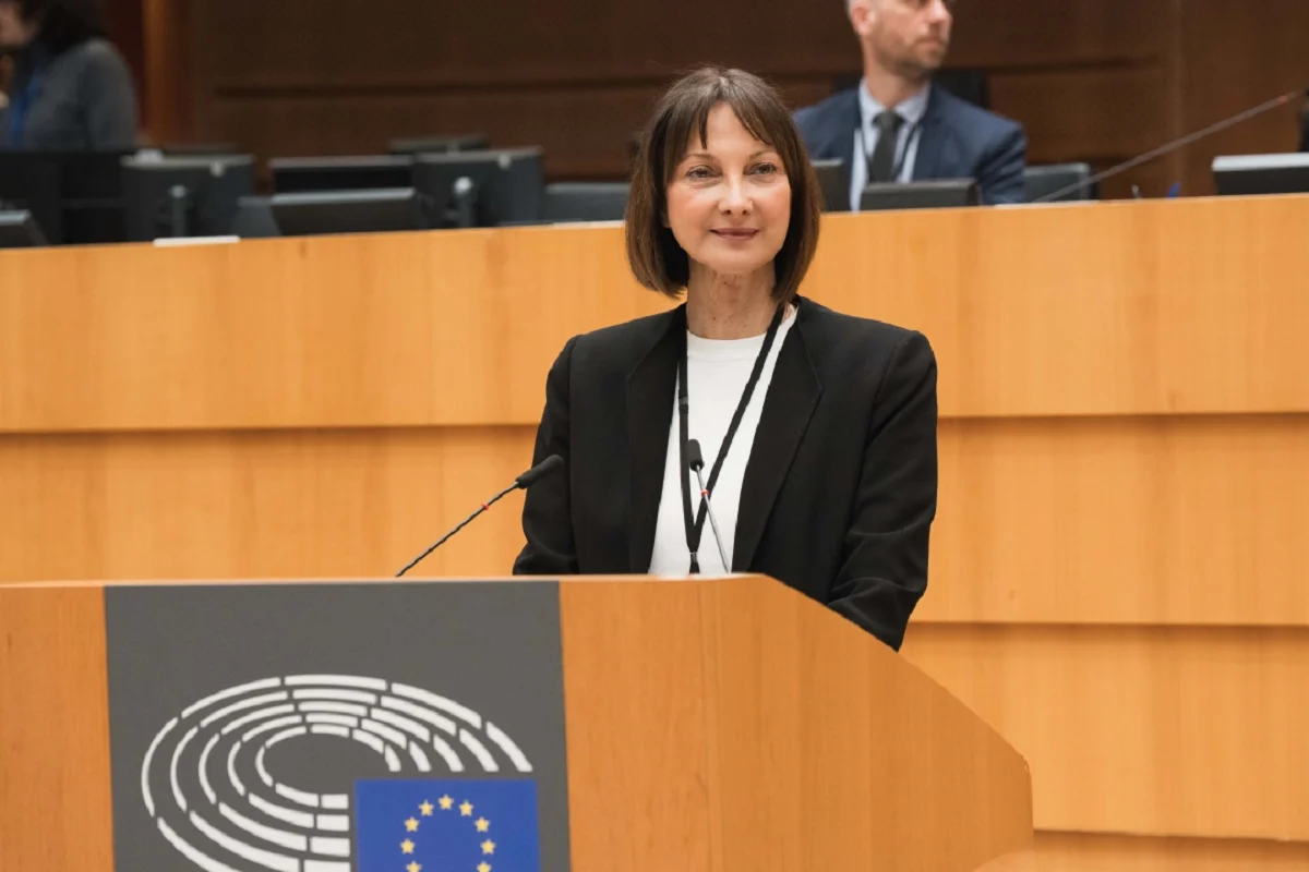 Έλενα Κουντουρά: Ζητεί ευρωπαϊκό σχέδιο προσιτής στέγασης με δεσμευτικά μέτρα, χρηματοδοτήσεις και προστασία των πολιτών από εξώσεις και πλειστηριασμούς
