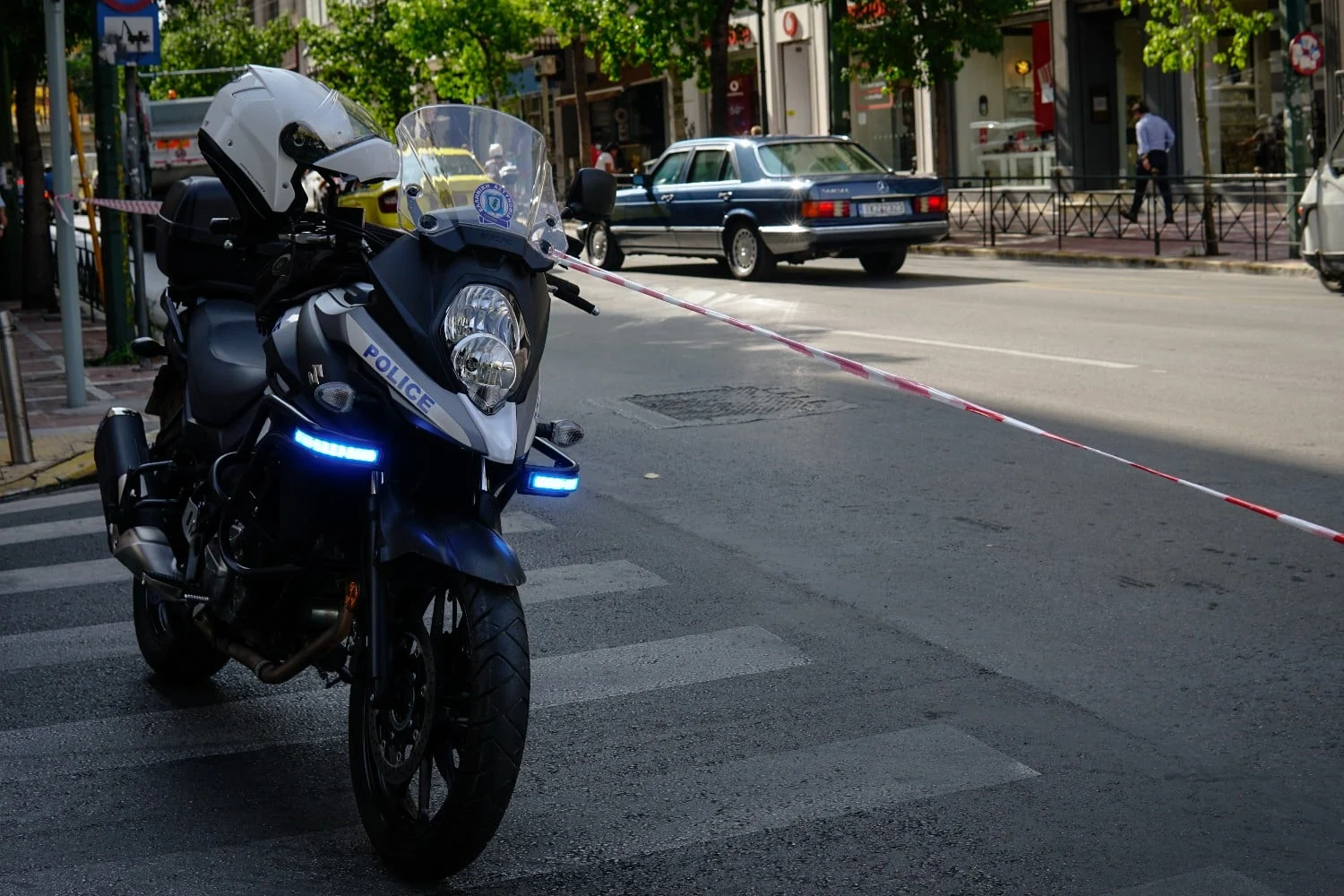 Αίγιο: Πήγαν να αγοράσουν αυτοκίνητο με 27.000 ευρώ – Τους απείλησε με πιστόλι και πήρε τα χρήματα - Lawandorder.gr