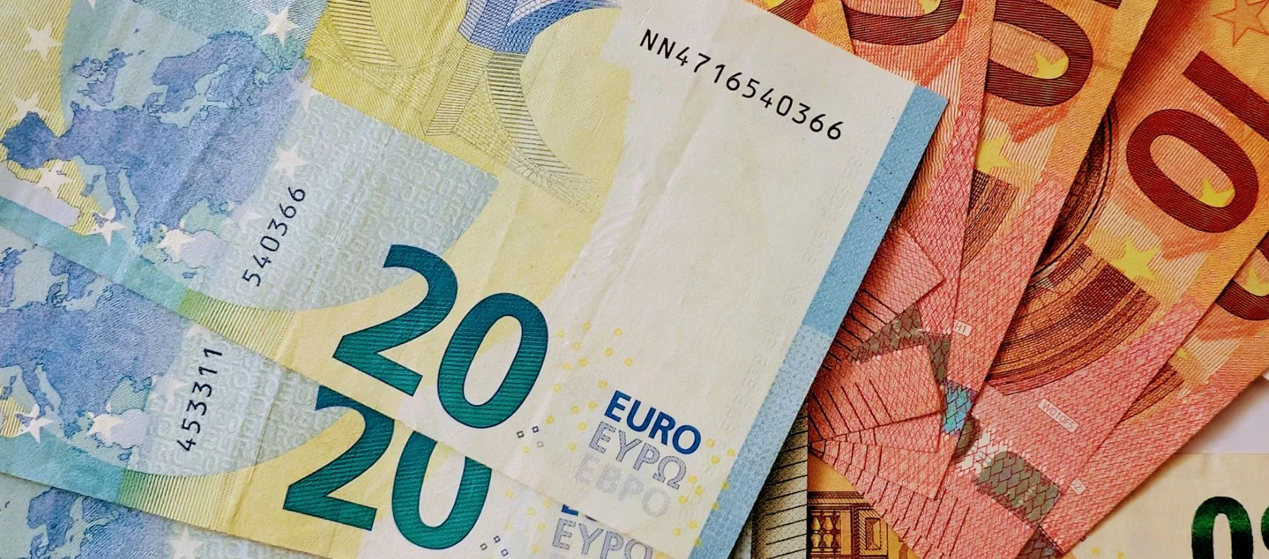 ΕΛΣΤΑΤ: Στο 2,1% η ανάπτυξη της ελληνικής οικονομίας το 2025 - Τι δείχνουν τα στοιχεία για τις επενδύσεις