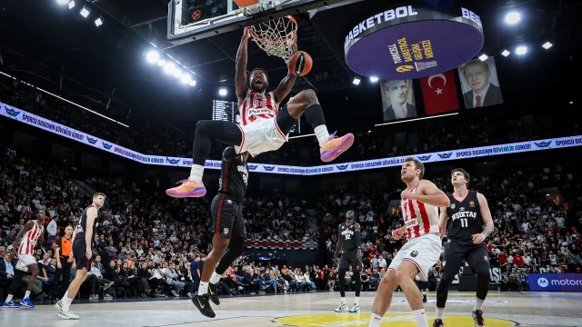 Μπεσίκτας-Ολυμπιακός 73-81, Euroleague: Με Χολ και Τζόουνς σε... υψηλές πτήσεις, έβαψε "ερυθρόλευκη" την Κωνσταντινούπολη (Βίντεο)