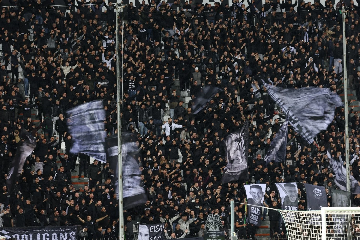 Θεσσαλονίκη: Συνελήφθη 23χρονος οπαδός που άναψε πυρσό στο ΠΑΟΚ - Ηρακλής