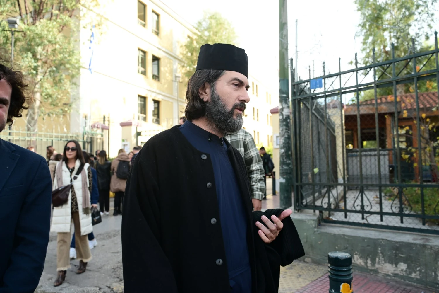 «Κιβωτός του Κόσμου»: Αθώοι ο πατέρας Αντώνιος και δύο ακόμη κατηγορούμενοι για την υπόθεση κακοποίησης ανηλίκων