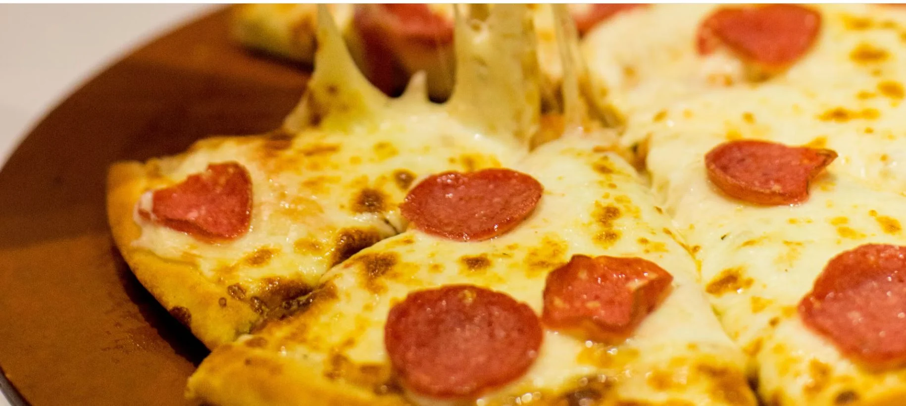 ΠΑΣΟΚ για Pizza Fan: Να δοθεί έκτακτη οικονομική ενίσχυση στους 2.500 εργαζομένους ζητεί ο Τσουκαλάς