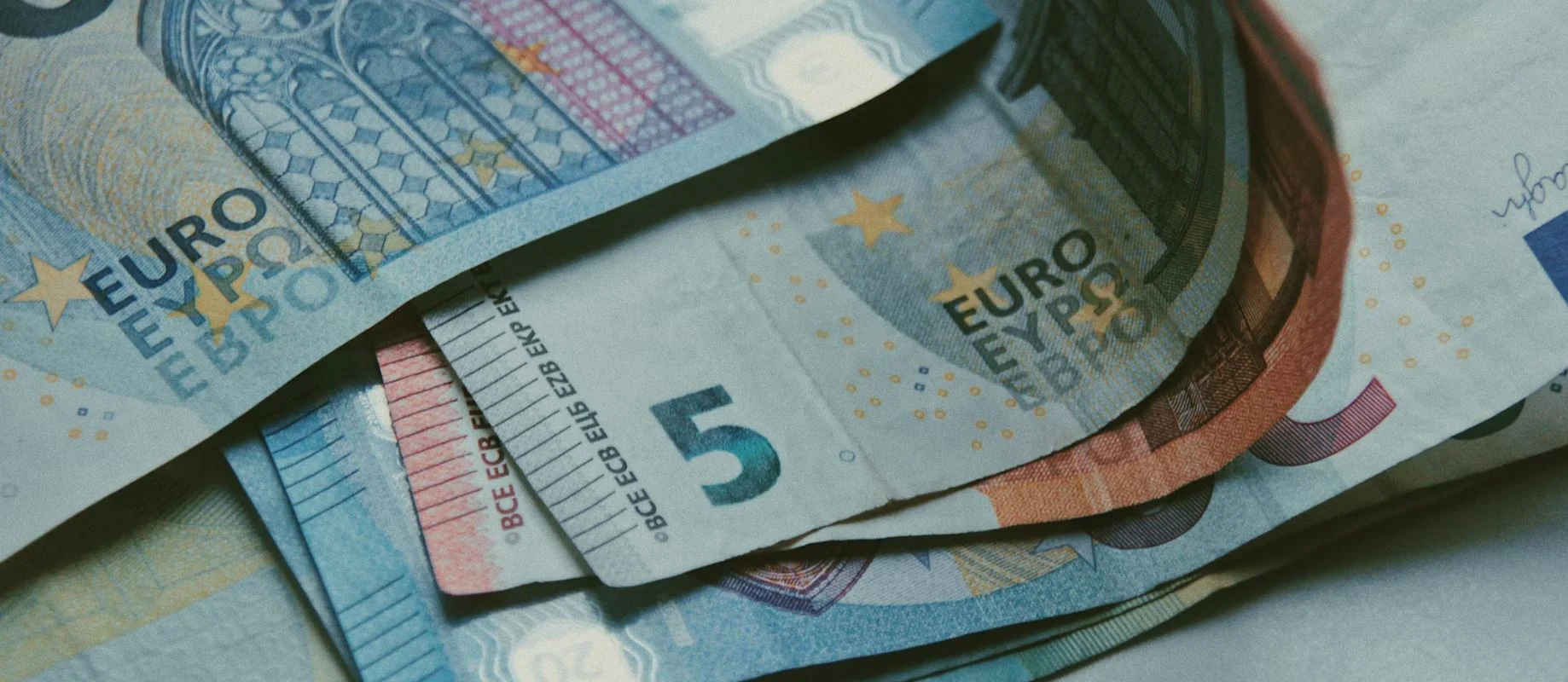 Συντάξεις Νοεμβρίου 2026: Νωρίτερα οι πληρωμές - Πότε θα μπουν τα χρήματα - enikonomia.gr