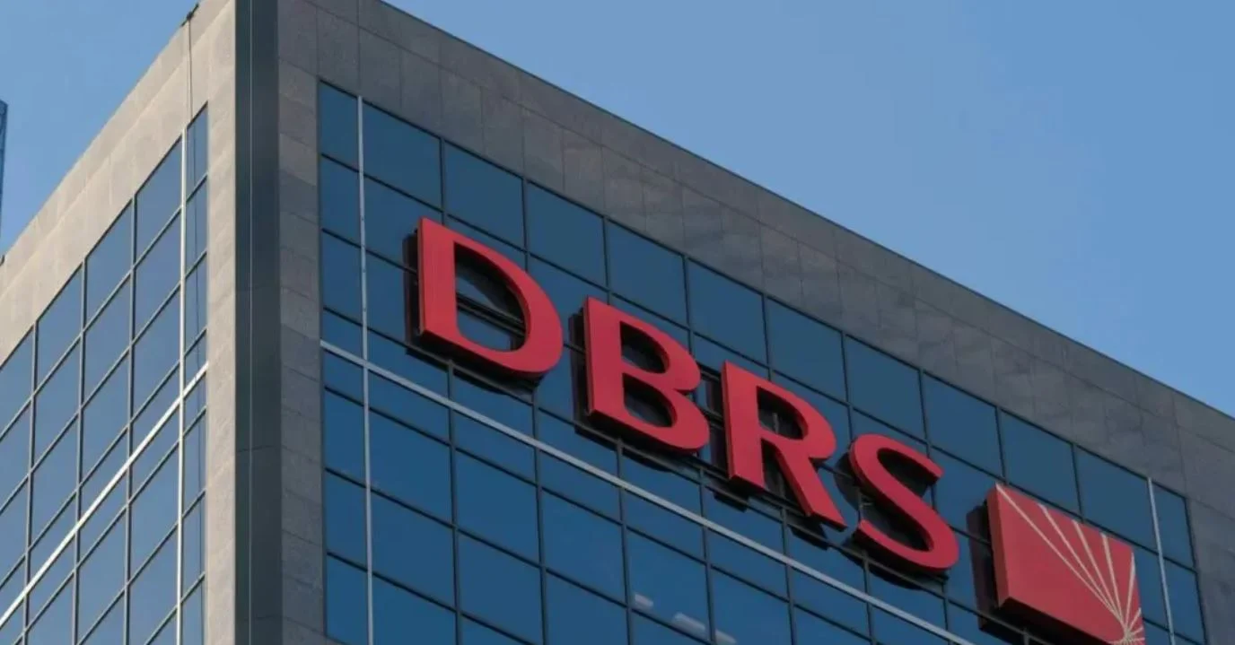 DBRS: Τι λέει ο οίκος για τα κεφαλαιακά μαξιλάρια των ελληνικών τραπεζών