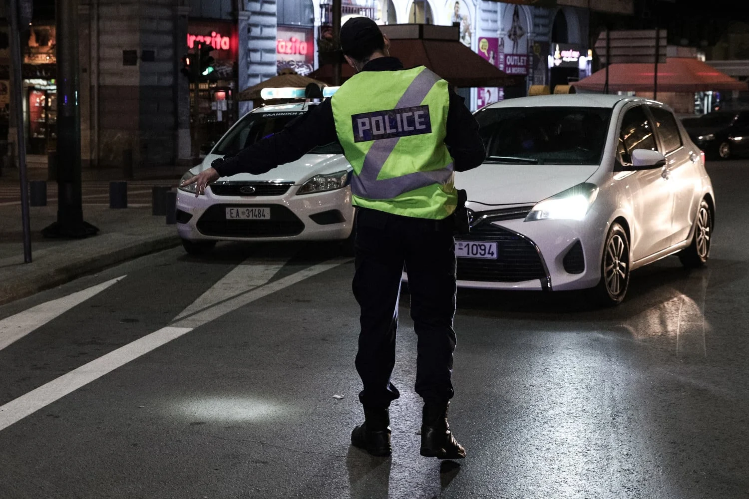 Ασπρόπυργος: Εκτροπή κυκλοφορίας στην Ελευθερίου Βενιζέλου λόγω διαρροής προπανίου από βυτιοφόρο